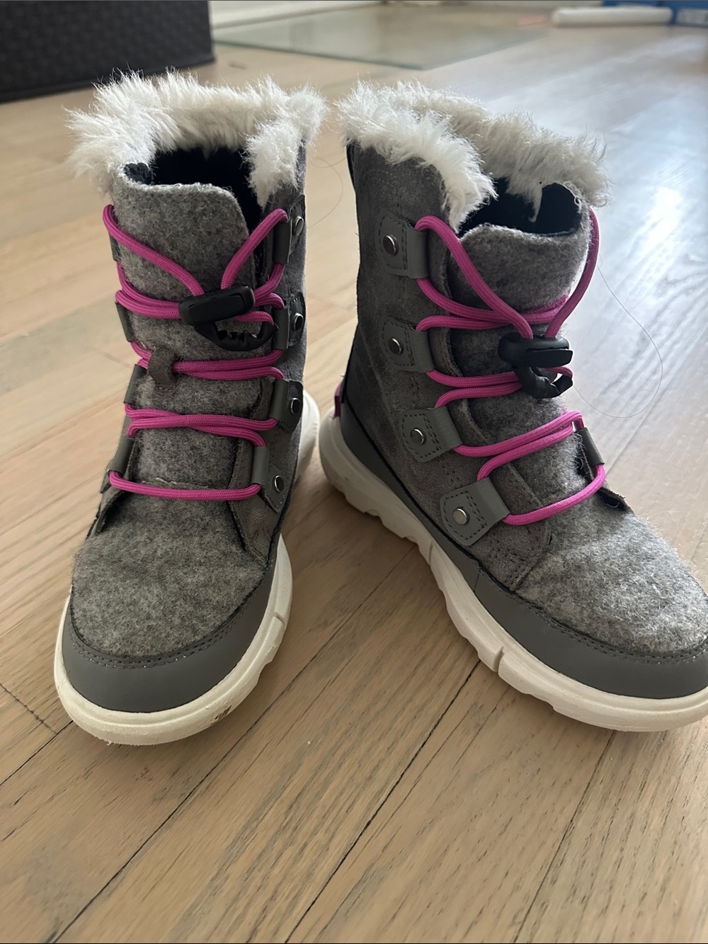 Sorel Kids Gray & Pink Winter Boots - Faux Fur Lined - Size 1